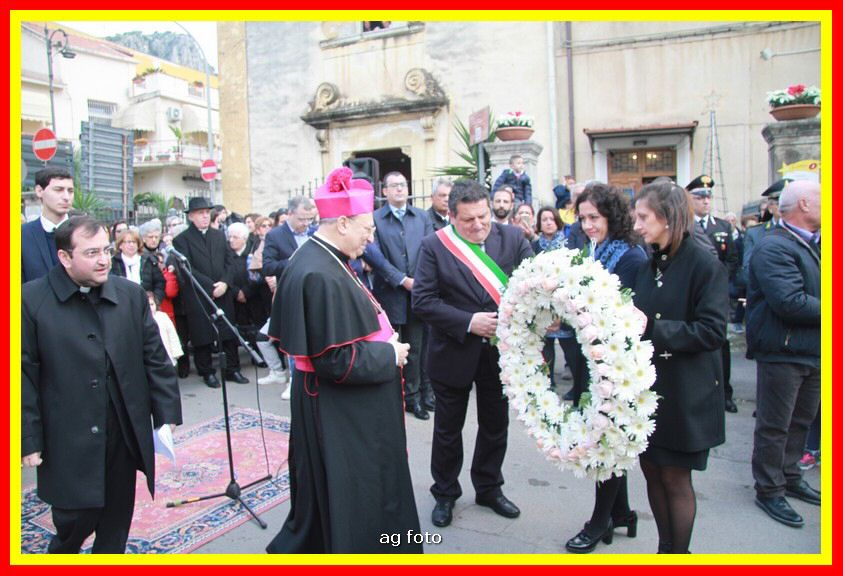 181208 Omaggio Floreale 071_tn.JPG